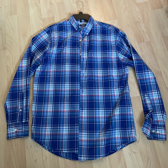 Lightweight casual dress shirt - Picture 1 of 2